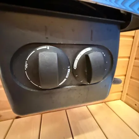 Ботель Hausboot Mit Sauna - Traumzeitboot Heidi - Exklusiver Festlieger In Perfekter Lage Am Scharmuetzelsee *