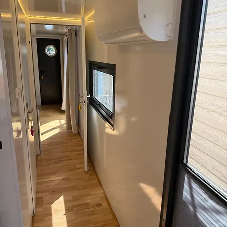 Ботель Hausboot Mit Sauna - Traumzeitboot Heidi - Exklusiver Festlieger In Perfekter Lage Am Scharmuetzelsee