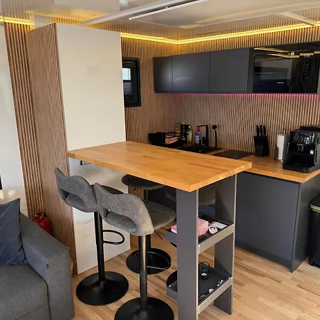 Botel Hausboot Mit Sauna - Traumzeitboot Heidi - Exklusiver Festlieger In Perfekter Lage Am Scharmützelsee *