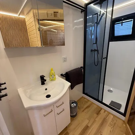 Hausboot Mit Sauna - Traumzeitboot Heidi - Exklusiver Festlieger In Perfekter Lage Am Scharmuetzelsee Ботель Бад-Заров