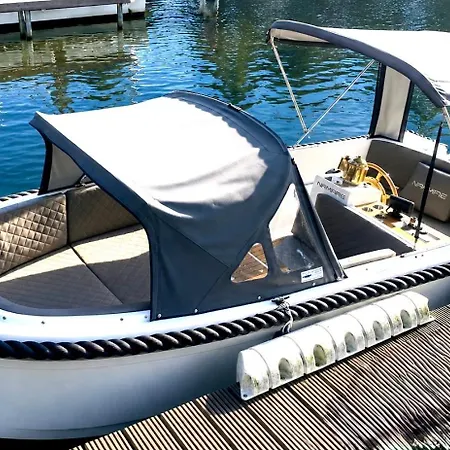 Hausboot Mit Sauna - Traumzeitboot Heidi - Exklusiver Festlieger In Perfekter Lage Am Scharmuetzelsee *