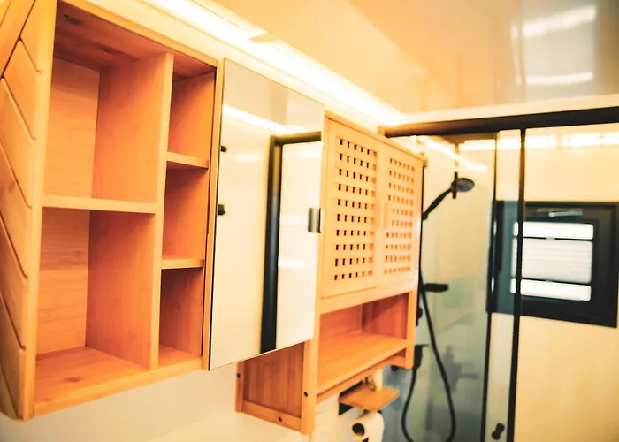 Traumzeitboot Heidi - Exklusiver Festlieger In Perfekter Lage Am Scharmuetzelsee باد سارو