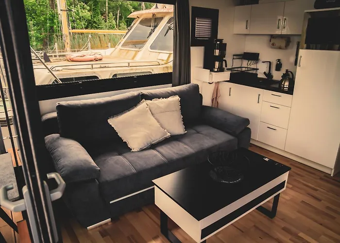 Traumzeitboot Heidi - Exklusiver Festlieger In Perfekter Lage Am Scharmuetzelsee * باد سارو