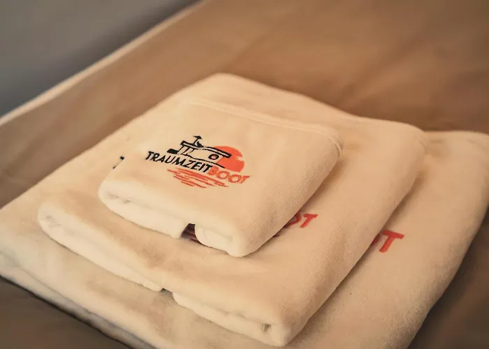 بوتيل Traumzeitboot Heidi - Exklusiver Festlieger In Perfekter Lage Am Scharmuetzelsee