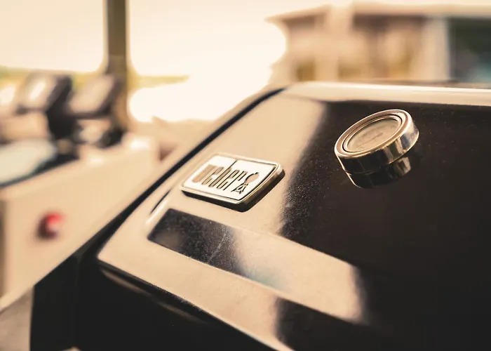 Traumzeitboot Heidi - Exklusiver Festlieger In Perfekter Lage Am Scharmuetzelsee *